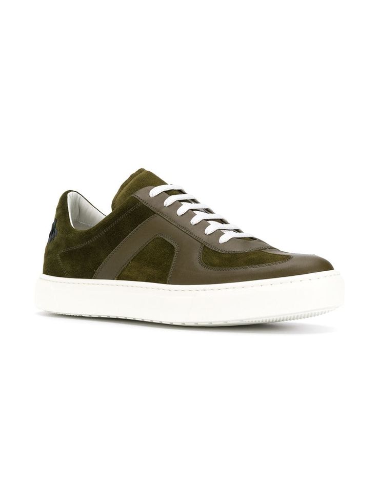 Lightweight Everyday Sneakers